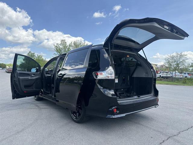 used 2020 Toyota Sienna car, priced at $30,995