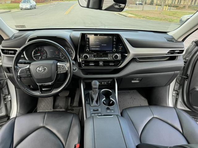 used 2020 Toyota Highlander car, priced at $26,499