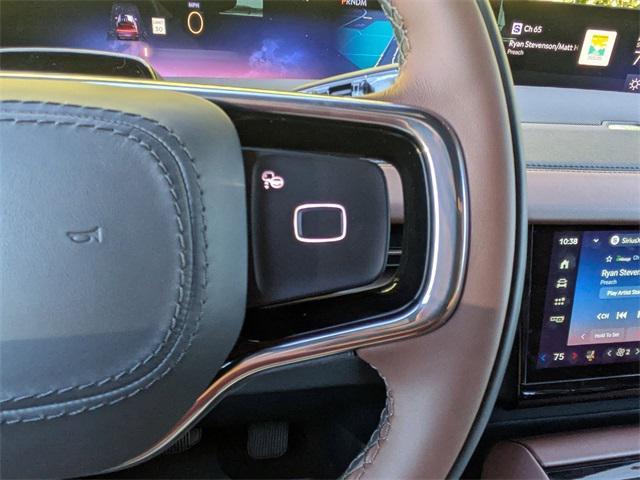 new 2025 Lincoln Navigator car, priced at $103,805