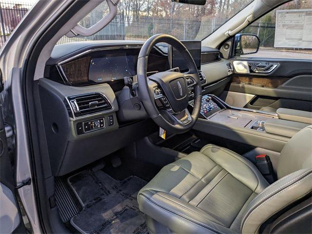 new 2024 Lincoln Navigator car, priced at $116,140