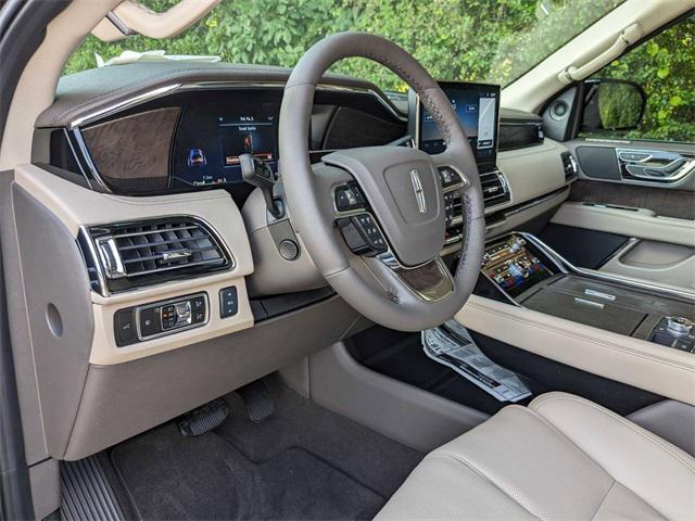 new 2024 Lincoln Navigator car, priced at $85,260