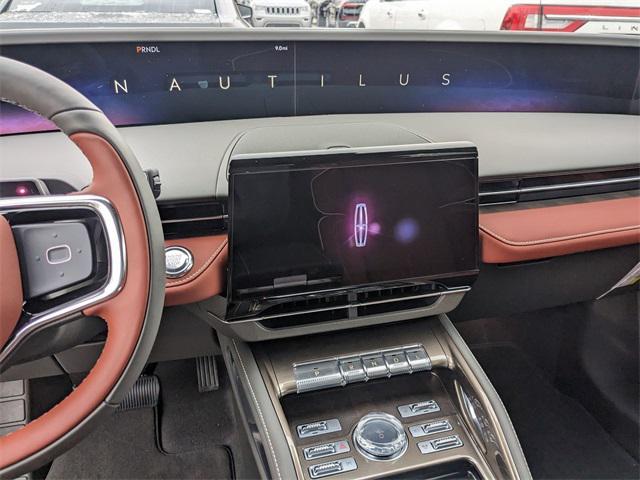 new 2025 Lincoln Nautilus car, priced at $75,645