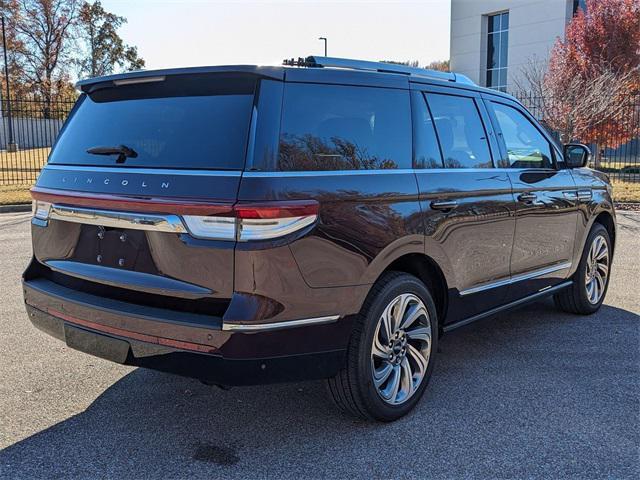 new 2024 Lincoln Navigator car