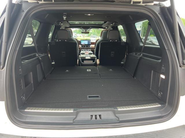 used 2024 Lincoln Navigator car, priced at $81,998