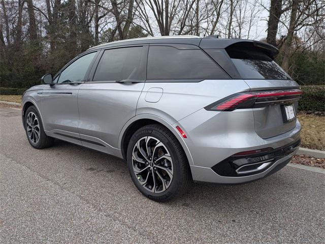 new 2025 Lincoln Nautilus car, priced at $66,160