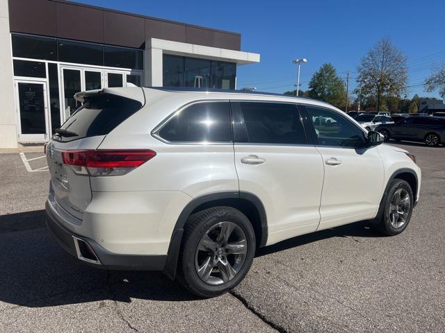 used 2018 Toyota Highlander car, priced at $21,995