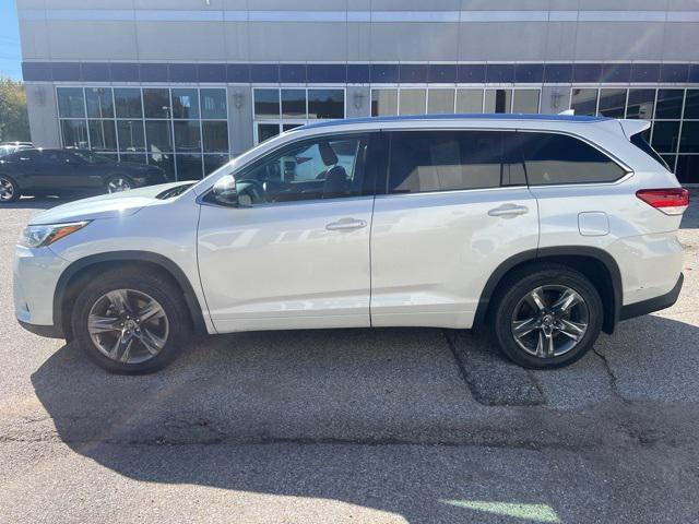 used 2018 Toyota Highlander car, priced at $21,995