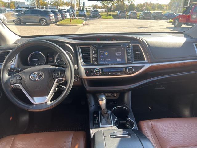 used 2018 Toyota Highlander car, priced at $21,995