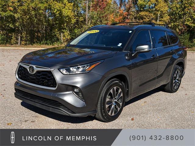 used 2020 Toyota Highlander car, priced at $28,860