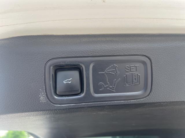 used 2023 Ford Expedition car, priced at $53,999