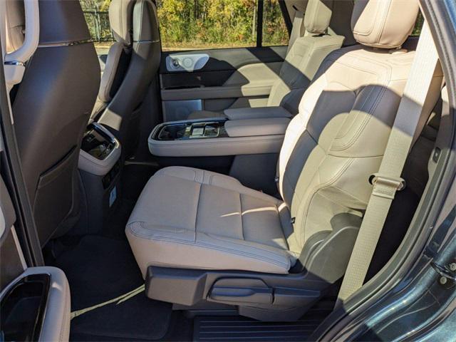 new 2024 Lincoln Navigator car, priced at $105,375