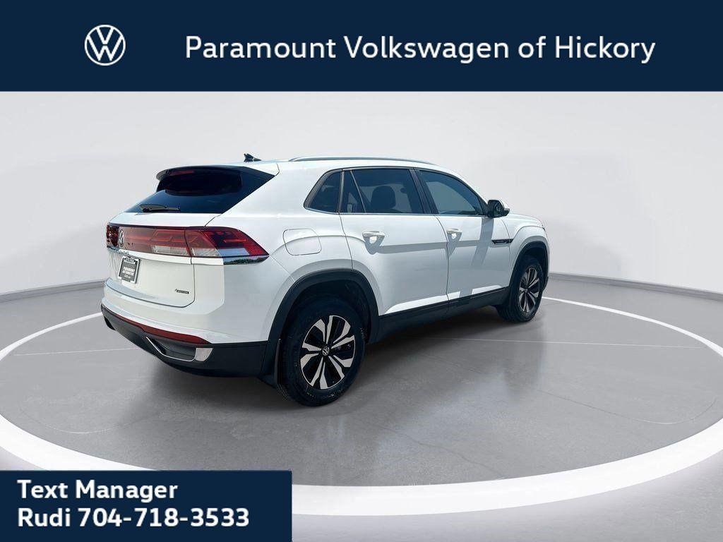 new 2025 Volkswagen Atlas Cross Sport car, priced at $39,011