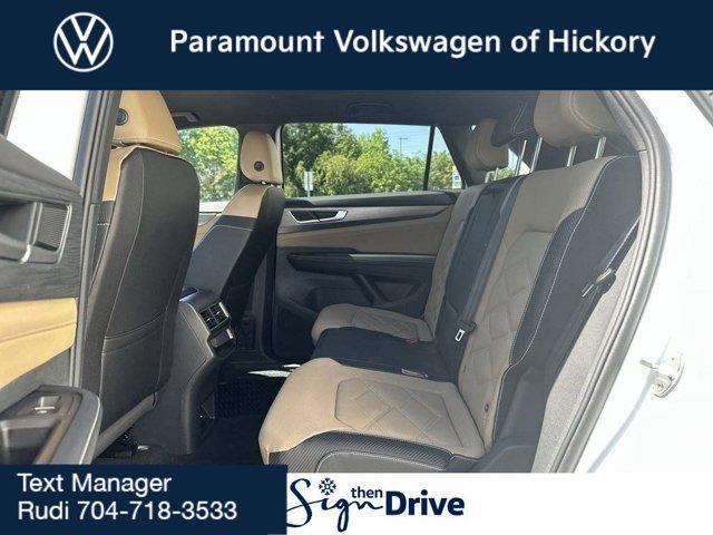 new 2025 Volkswagen Atlas Cross Sport car, priced at $37,499