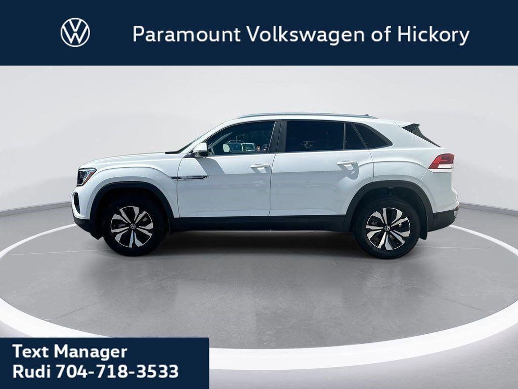new 2025 Volkswagen Atlas Cross Sport car, priced at $39,011