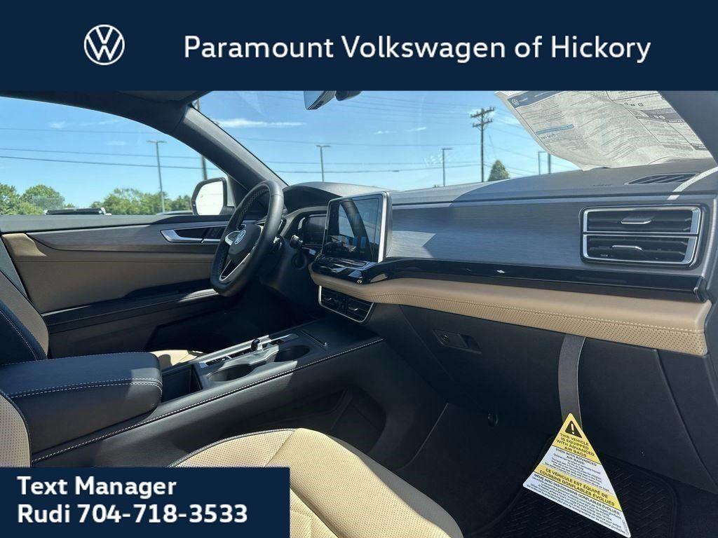 new 2025 Volkswagen Atlas Cross Sport car, priced at $39,011