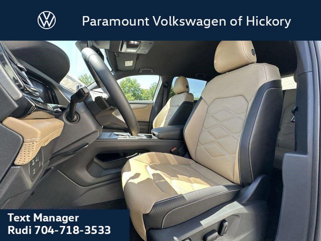 new 2025 Volkswagen Atlas Cross Sport car, priced at $39,011