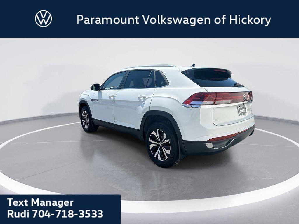 new 2025 Volkswagen Atlas Cross Sport car, priced at $39,011