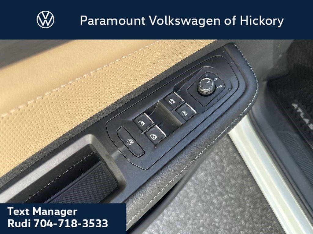 new 2025 Volkswagen Atlas Cross Sport car, priced at $39,011