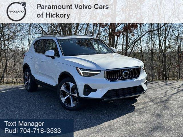 new 2024 Volvo XC40 car, priced at $45,525