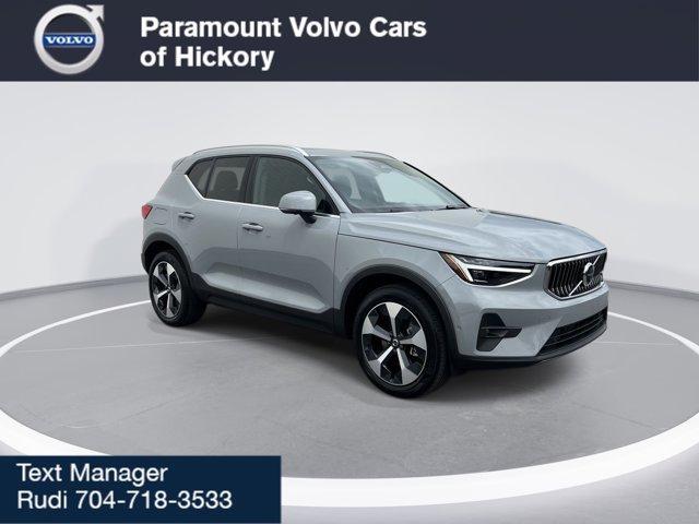 new 2025 Volvo XC40 car, priced at $48,315