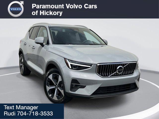 new 2025 Volvo XC40 car, priced at $48,315