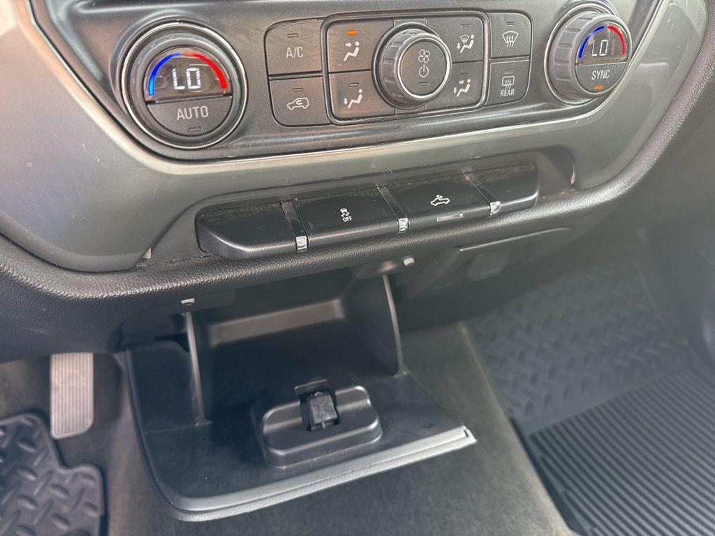 used 2015 Chevrolet Silverado 1500 car, priced at $19,998