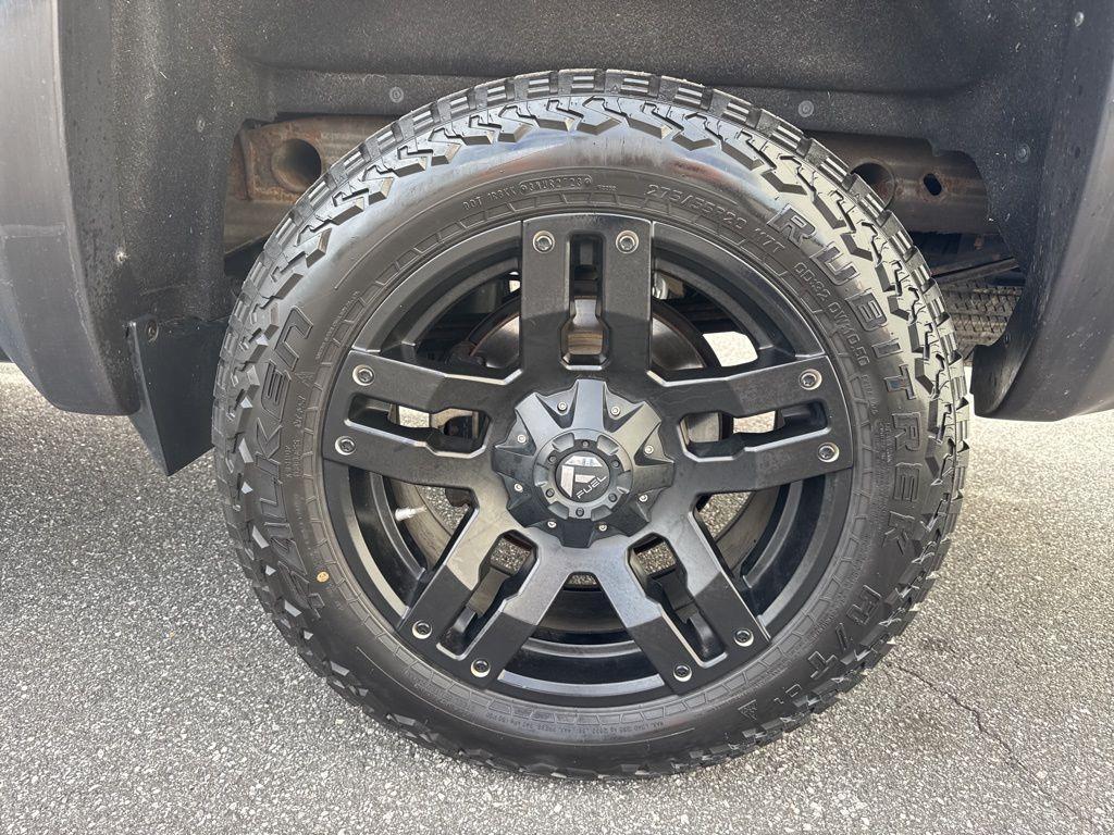 used 2015 Chevrolet Silverado 1500 car, priced at $19,998