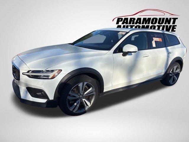 used 2025 Volvo V60 Cross Country car, priced at $41,989