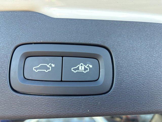 used 2025 Volvo V60 Cross Country car, priced at $41,989