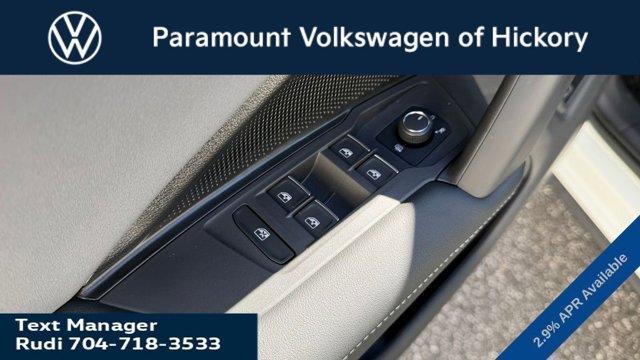 new 2025 Volkswagen Tiguan car, priced at $35,287