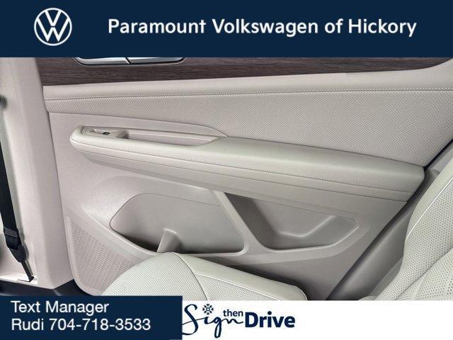 new 2026 Volkswagen Atlas car, priced at $56,556