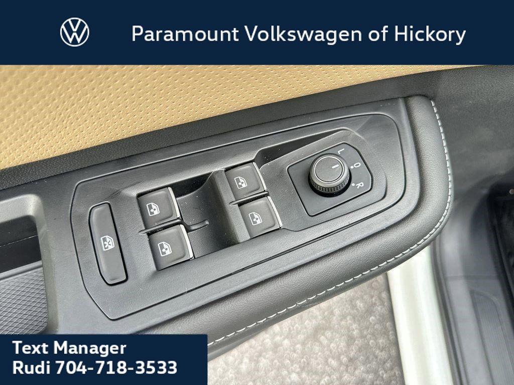 new 2025 Volkswagen Atlas Cross Sport car, priced at $39,011