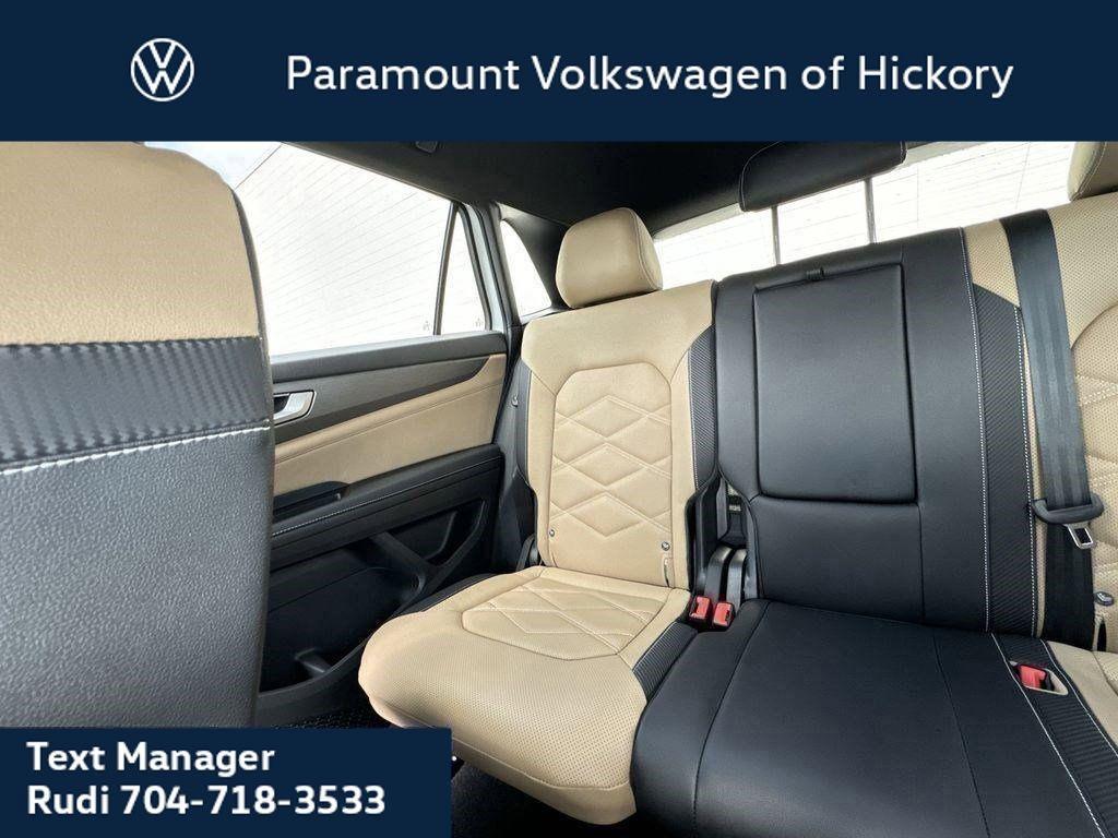 new 2025 Volkswagen Atlas Cross Sport car, priced at $39,011