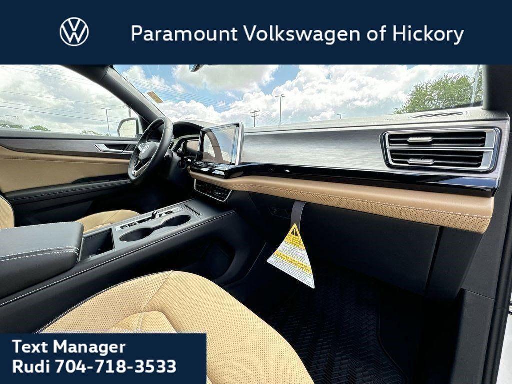 new 2025 Volkswagen Atlas Cross Sport car, priced at $39,011