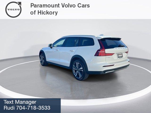 new 2025 Volvo V60 Cross Country car, priced at $54,225