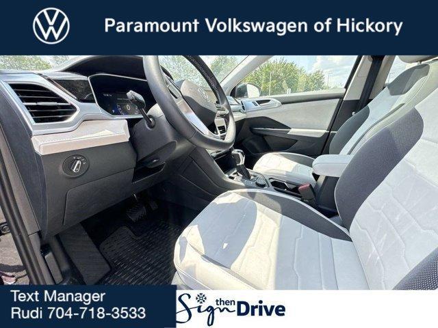 new 2025 Volkswagen Taos car, priced at $29,999