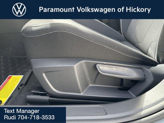 new 2025 Volkswagen Jetta car, priced at $25,981