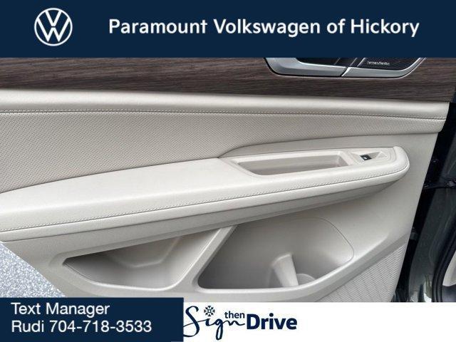 new 2026 Volkswagen Atlas car, priced at $56,674