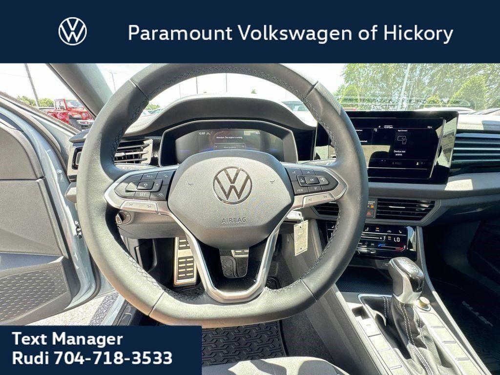 new 2025 Volkswagen Jetta car, priced at $25,981