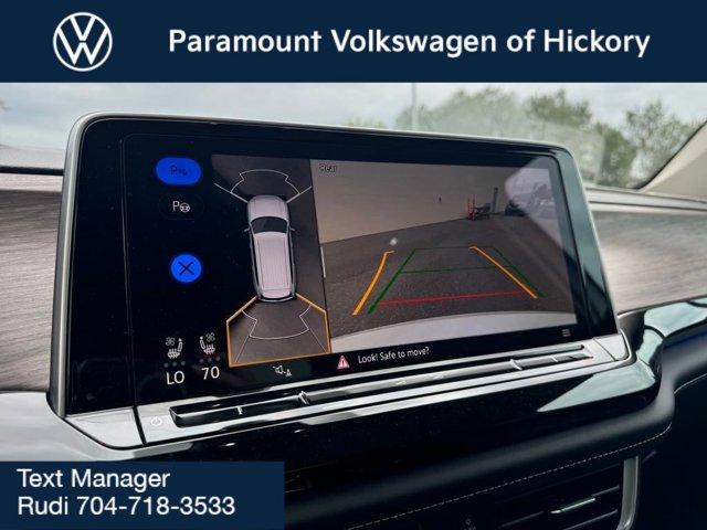 new 2025 Volkswagen Atlas car, priced at $53,736