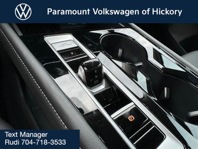 new 2025 Volkswagen Atlas car, priced at $53,736