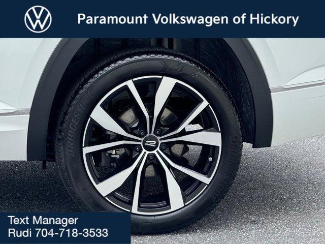 new 2025 Volkswagen Atlas car, priced at $53,736