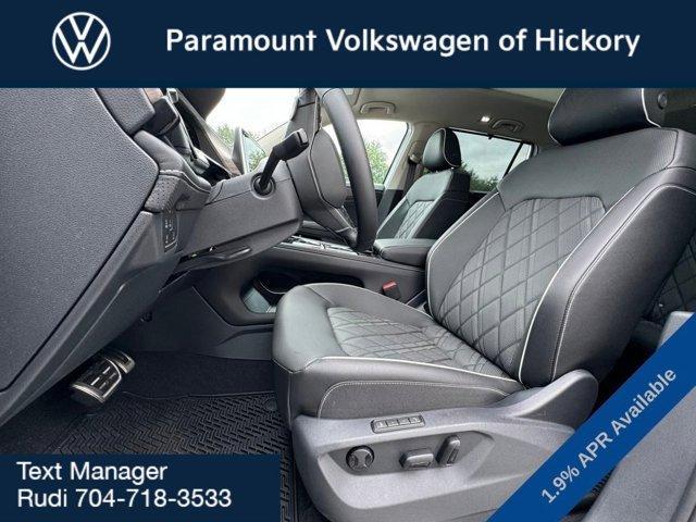 new 2025 Volkswagen Atlas car, priced at $53,736