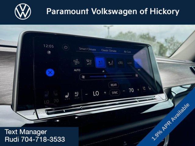 new 2025 Volkswagen Atlas car, priced at $53,736