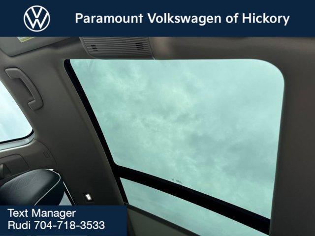new 2025 Volkswagen Atlas car, priced at $53,736