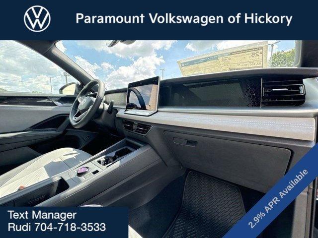 new 2025 Volkswagen Tiguan car, priced at $37,986