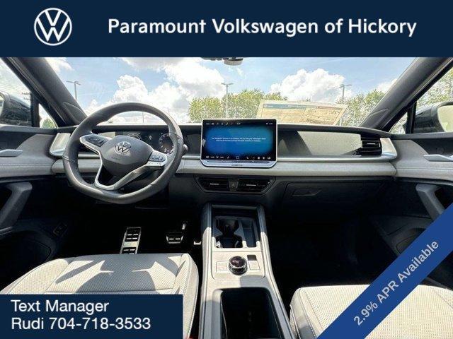 new 2025 Volkswagen Tiguan car, priced at $37,986