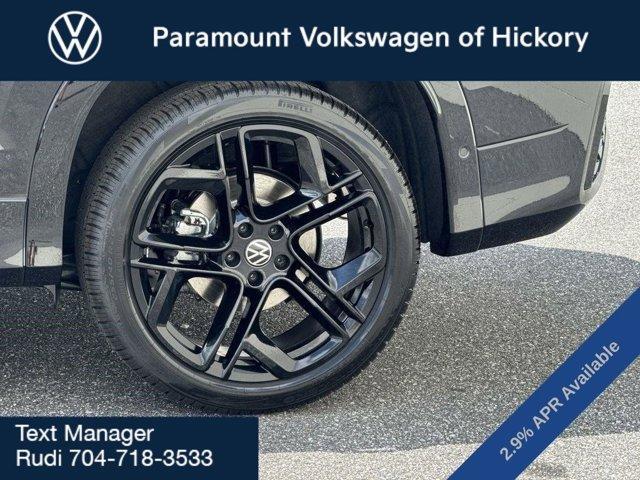 new 2025 Volkswagen Tiguan car, priced at $37,986