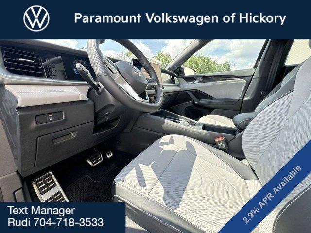 new 2025 Volkswagen Tiguan car, priced at $37,986