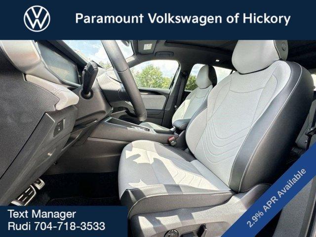 new 2025 Volkswagen Tiguan car, priced at $37,986